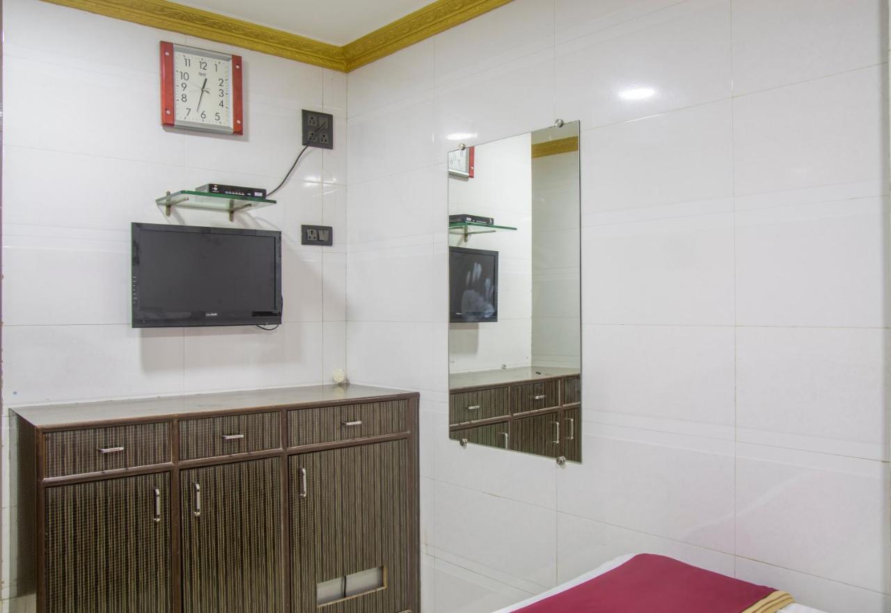 Relax Guest House Mumbai Exterior foto