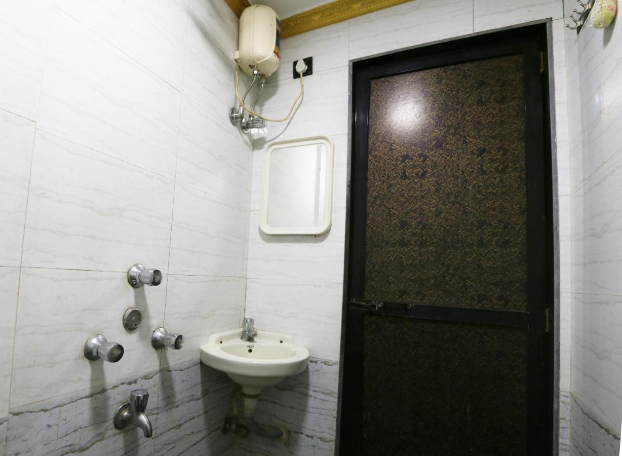 Relax Guest House Mumbai Exterior foto