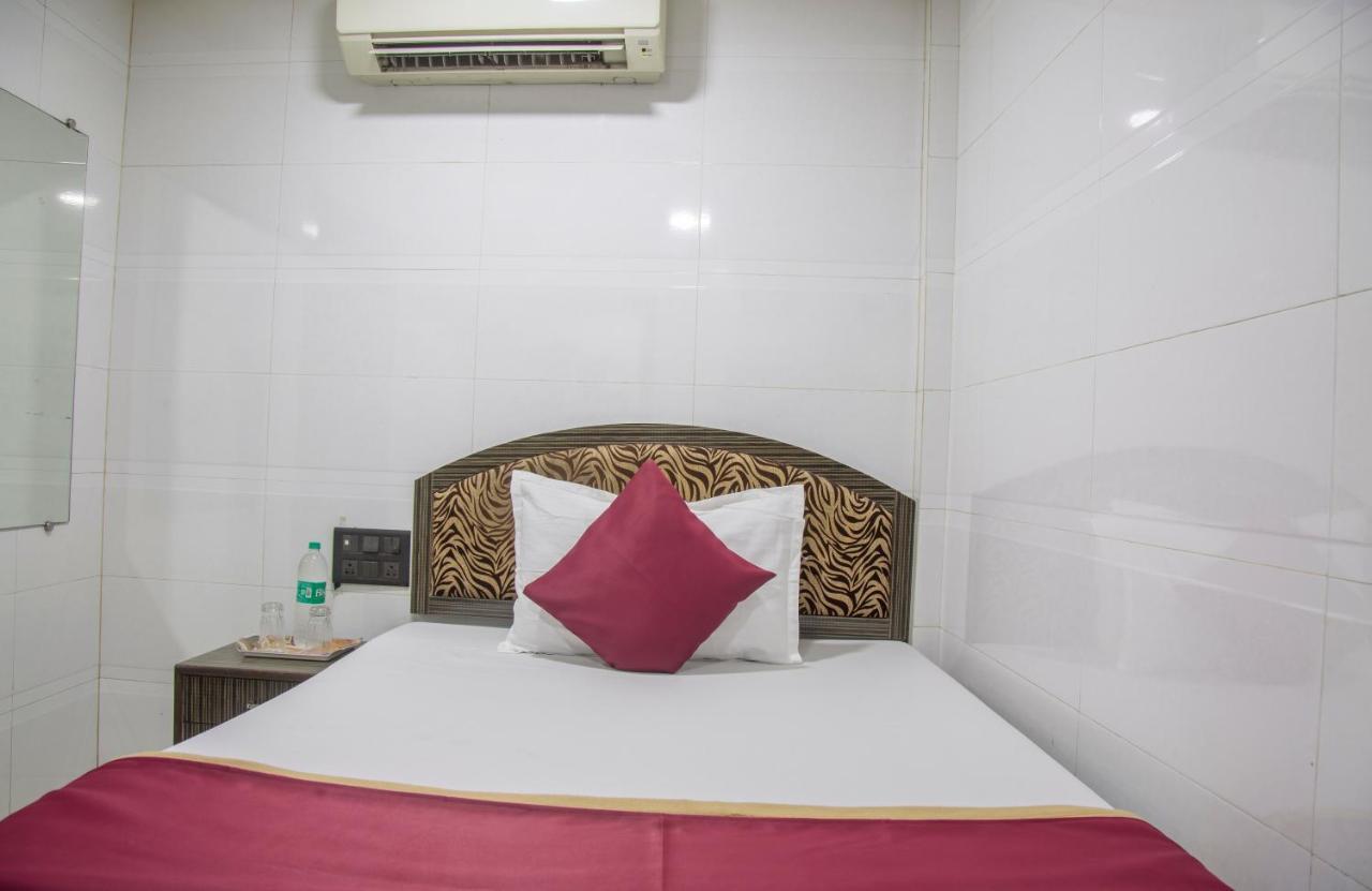 Relax Guest House Mumbai Exterior foto